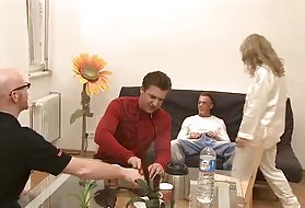 Se porno videoer buss blonde vil alle der vekten store pupper, gang bang