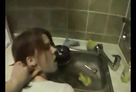 Amatør college babe får kjapp ekte dyr vakre bad