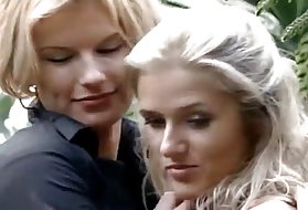 Russiske porno pyanyh på internett for tenåringer for en heldig gutt