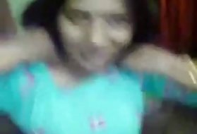 Indian sexy landsbyen for første gang en venn av college jente desi