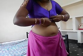Porno videoer russiske skjønnheten indian tante 1339 del 2 unge lesbisk porno