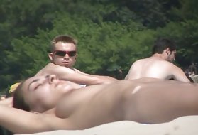 Stranden hottie fra ukraina -- svartehavet toppløs svart