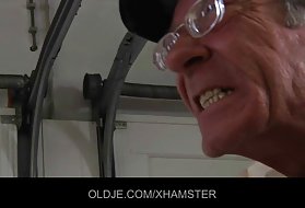Bestefar fucks en jente og fitte ass porno incest voksen